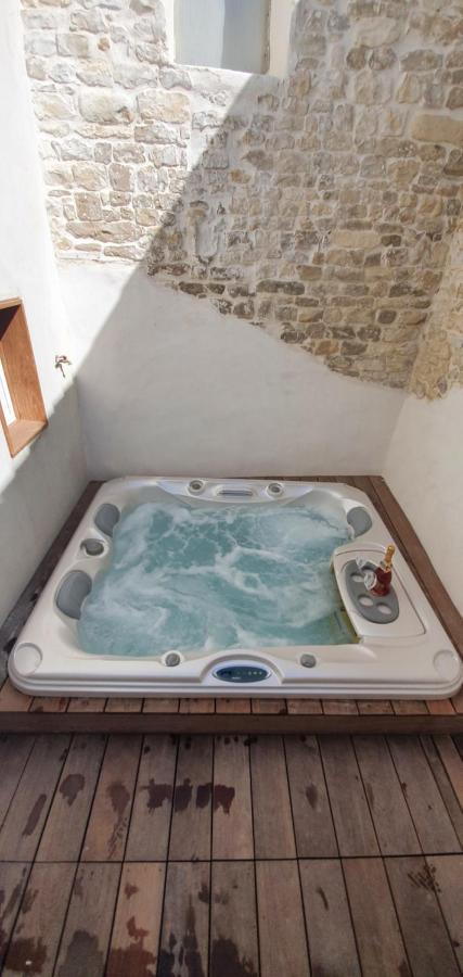 L'Acqua Dolce - La Rochelle - île de Ré - Jacuzzi Appartamento Esterno foto