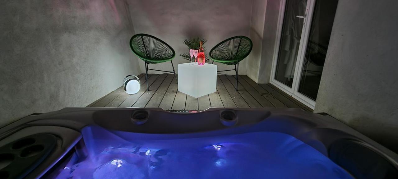 L'Acqua Dolce - La Rochelle - île de Ré - Jacuzzi Appartamento Esterno foto
